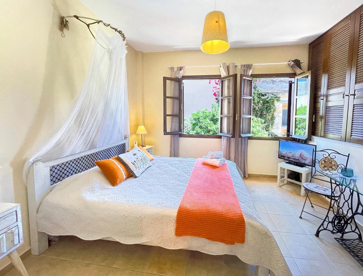 Four Seasons Of Bliss At Sohora Hotel Rethymno  Bagian luar foto